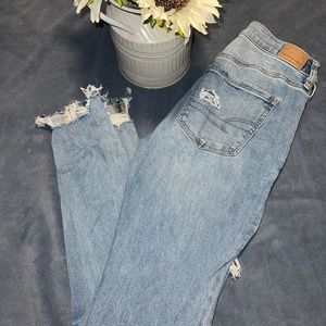 Women’s American Eagle jeans